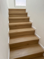  Schody s nosem Bukoma dub kanadsky